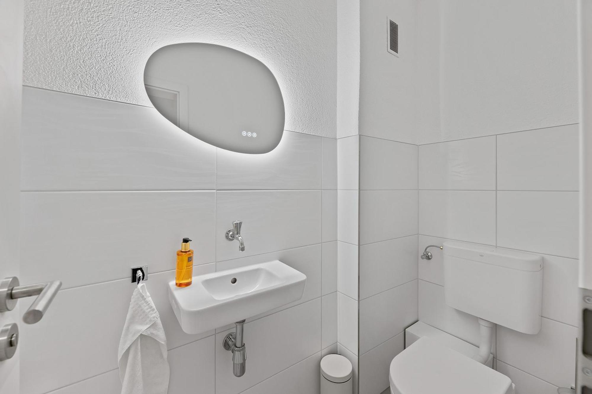 Roomfall Am Kurpark Mit Blick Ins Gruene-Parkplatz-Waschmaschine-Kueche-Wifi باد رابينو المظهر الخارجي الصورة